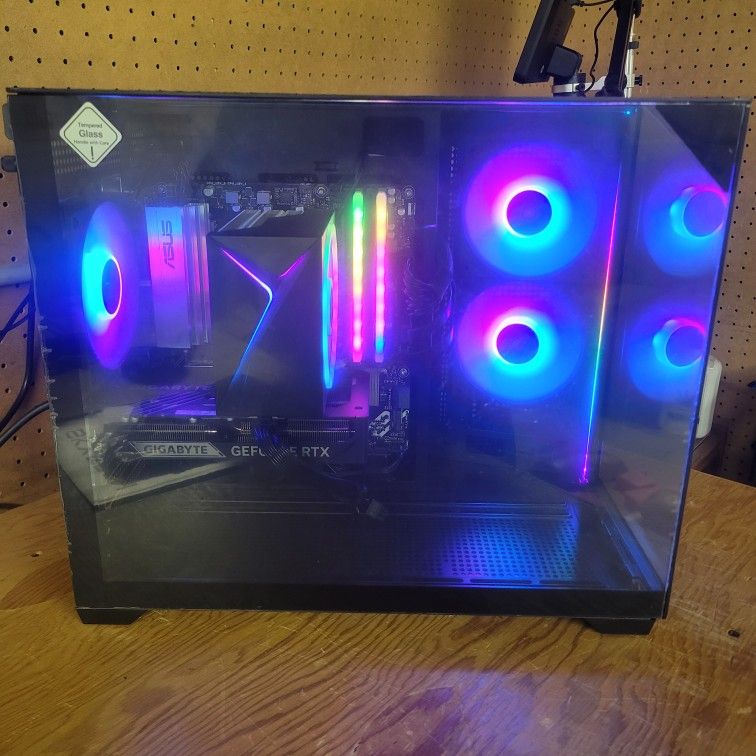 Skytech Crystal Ryzen 7 + 5060Ti Gaming PC - photo 2