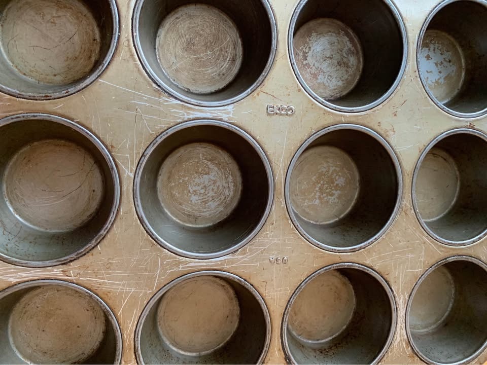 Muffin Pans -Both Pans $5 - photo 4