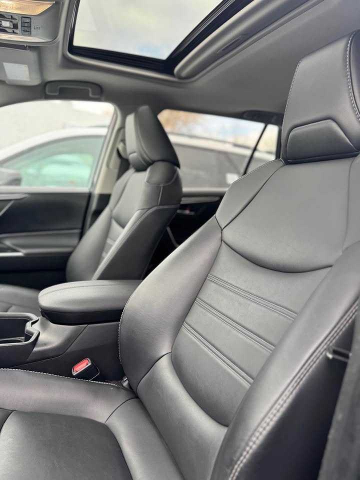 2022 Toyota RAV4 - photo 4
