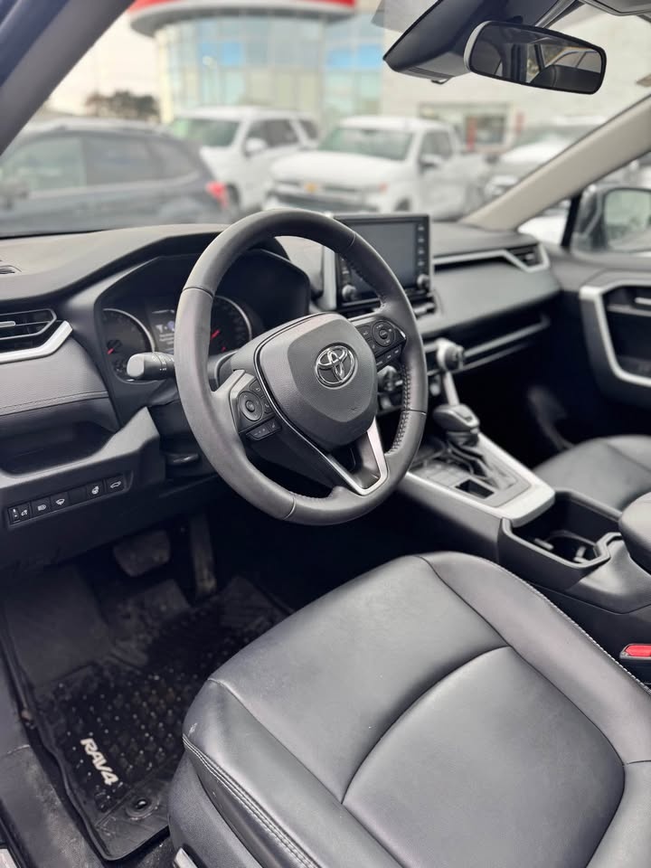 2022 Toyota RAV4 - photo 5