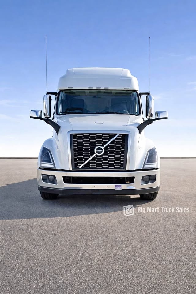 2022 Volvo VNL 760