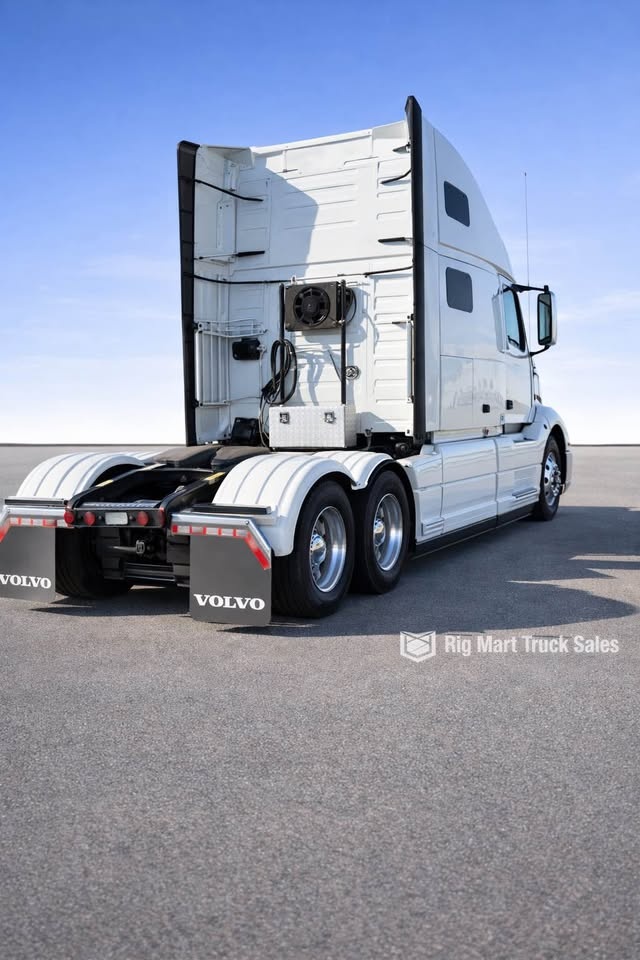 2022 Volvo VNL 760 - photo 5