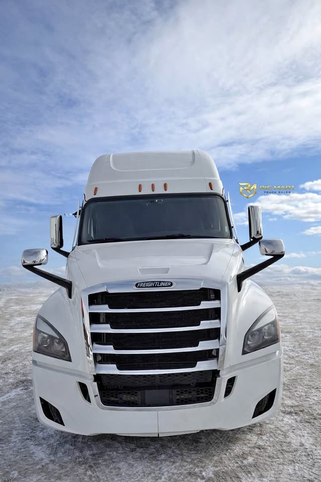 2023 Freightliner Cascadia