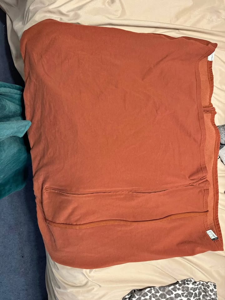Tuck sheet for crib