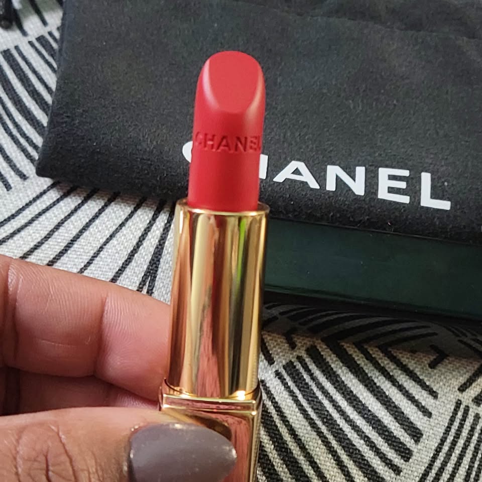Chanel Red lipstick - photo 2