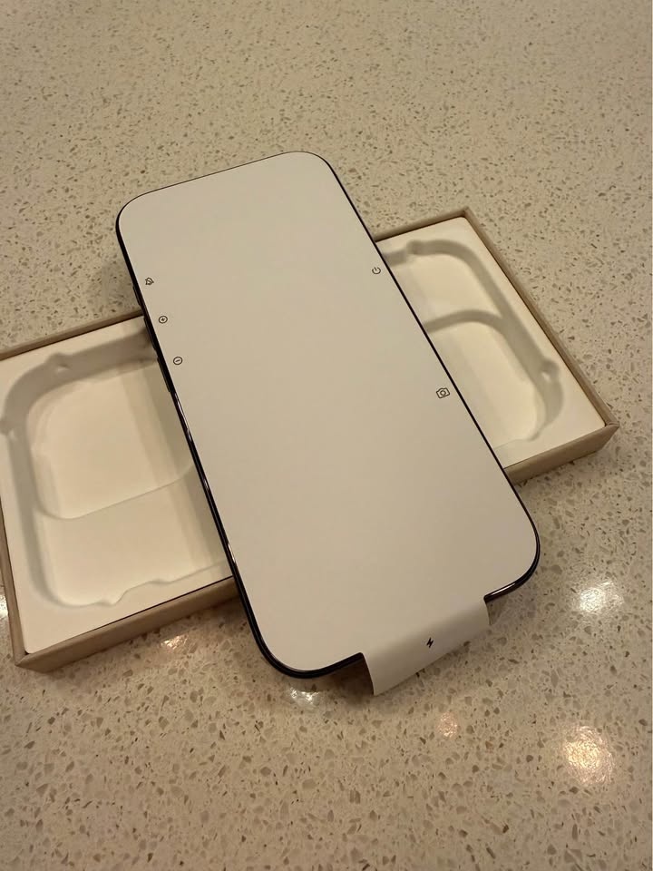 Brand New iPhone 16 Pro (Black) - photo 2