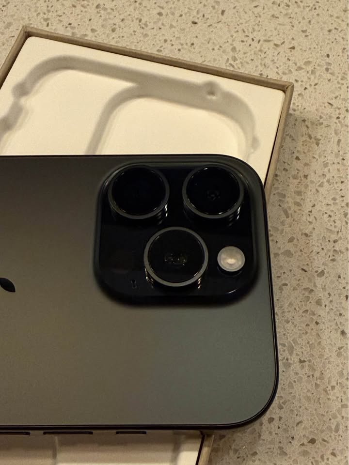 Brand New iPhone 16 Pro (Black) - photo 5