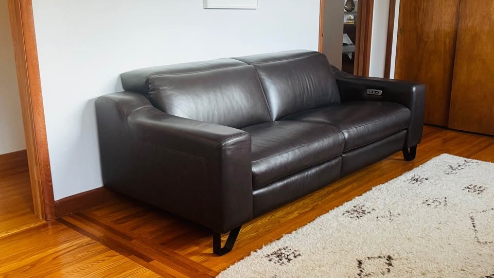 Palliser Tabor Leather Sofa with Wide Recliners