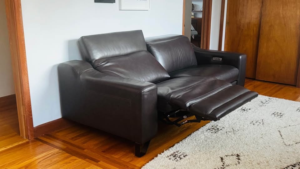 Palliser Tabor Leather Sofa with Wide Recliners - photo 2