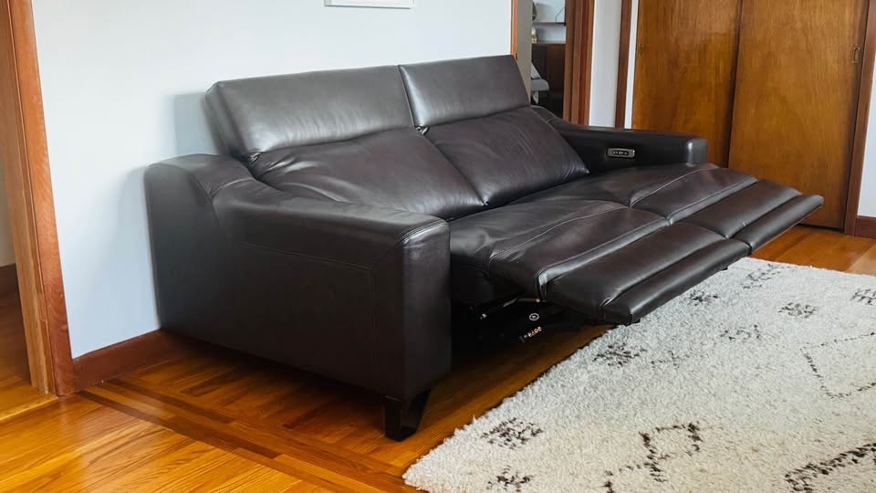 Palliser Tabor Leather Sofa with Wide Recliners - photo 3