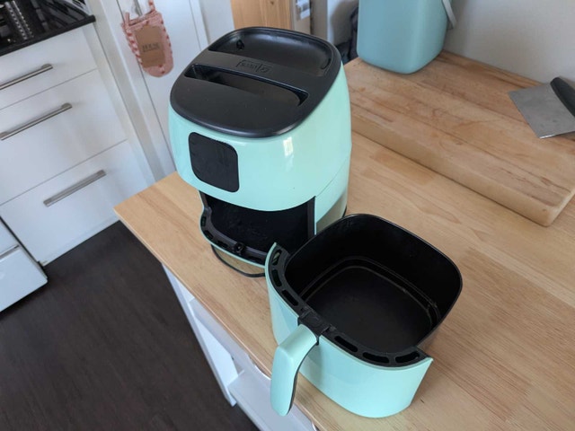Dash Tasti Crisp Air Fryer - photo 2