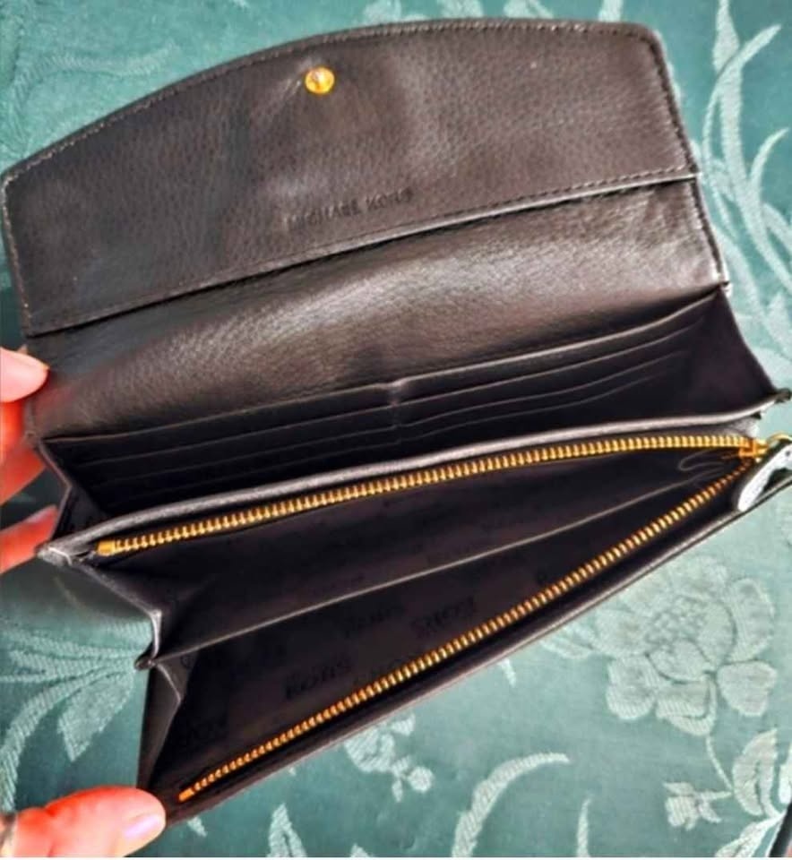 Michael Kors Black & Gold Slim Flap Bifold Wallet - photo 3