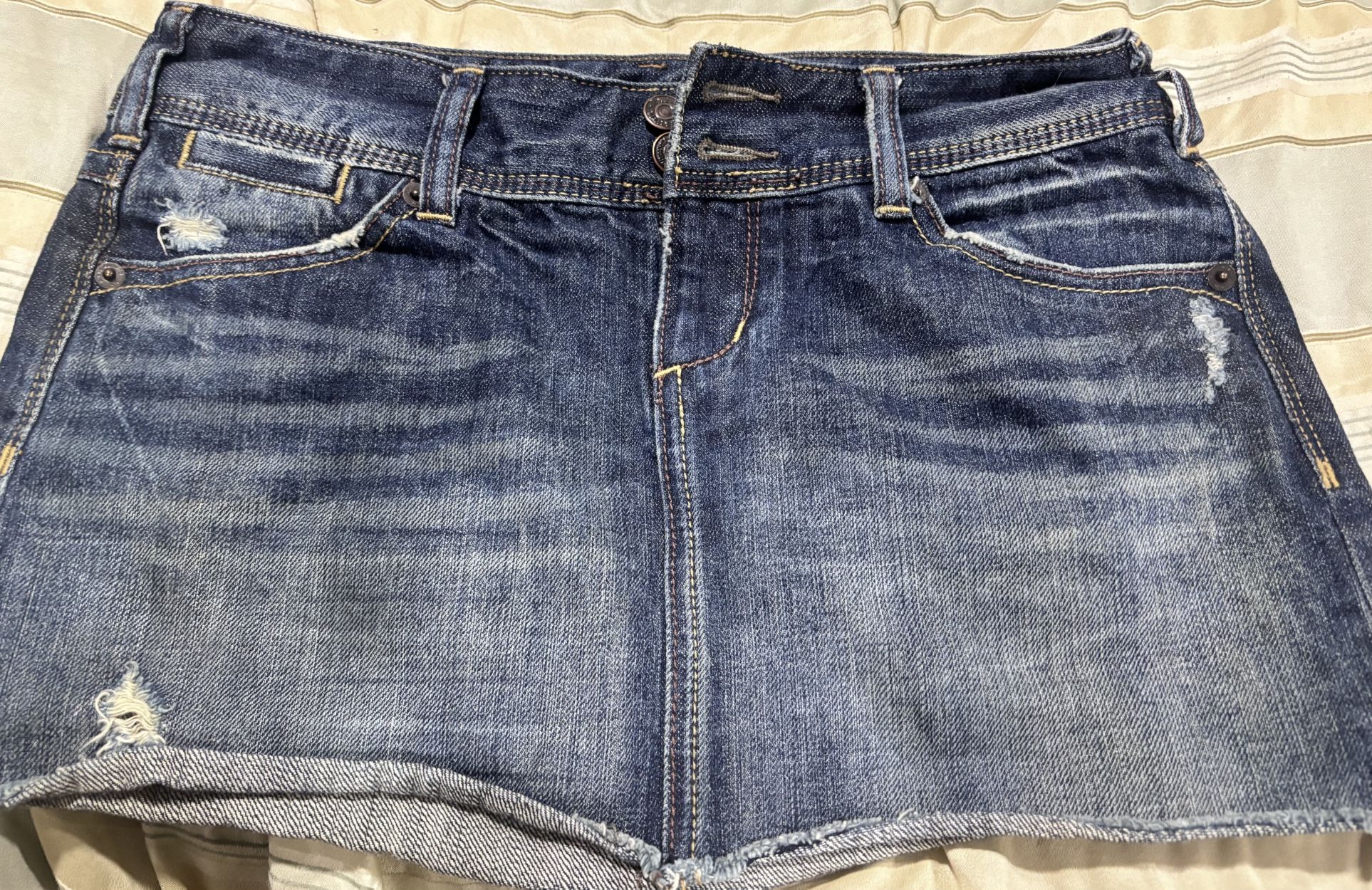 X2 Y2K Denim Micro Mini Skirt - Size 2 - Back Zipper Pockets - photo 2