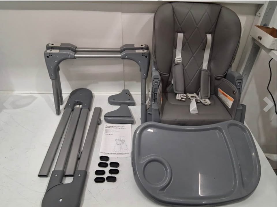 BABILOUS Adjustable Portable Baby High Chair - New - photo 2