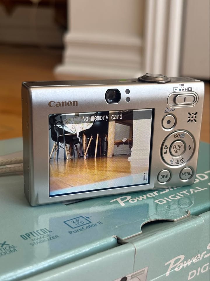 Canon PowerShot SD770 IS Digital ELPH Camera - photo 2