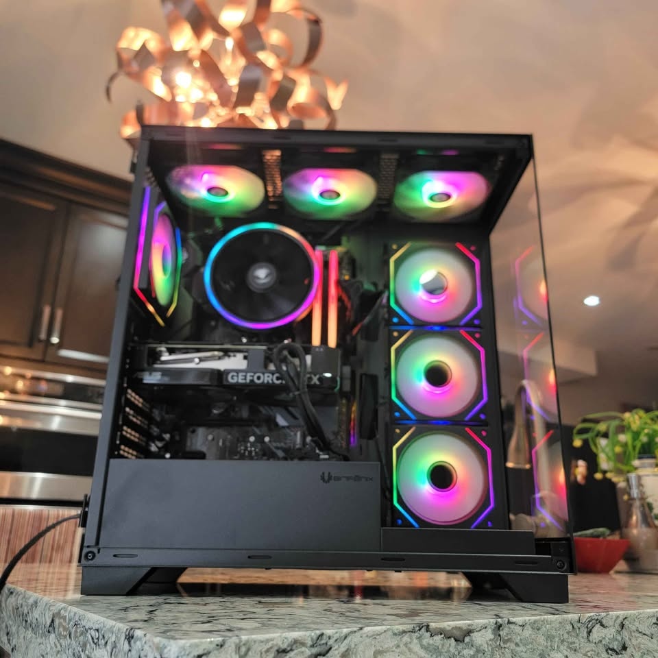 Custom Gaming PC - Ryzen 7 5700x / RTX 4060 / 16GB RGB RAM - photo 3