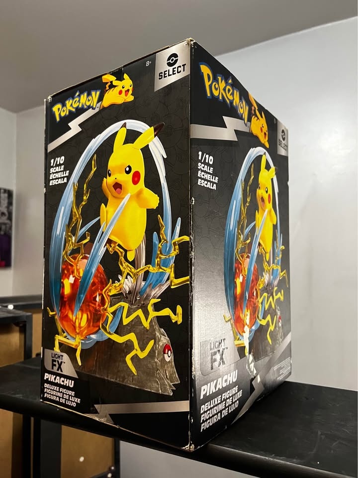 Pokemon Pikachu Deluxe Collector Statue - Light FX - photo 4