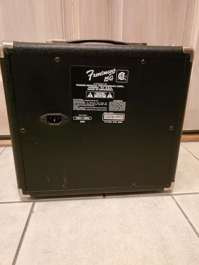 Fender Frontman 15G Guitar Combo Amp - Like New - photo 3