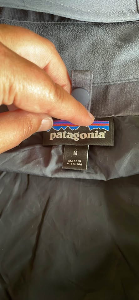 Patagonia 3 in 1 Parka Size Medium Dark Blue - photo 3