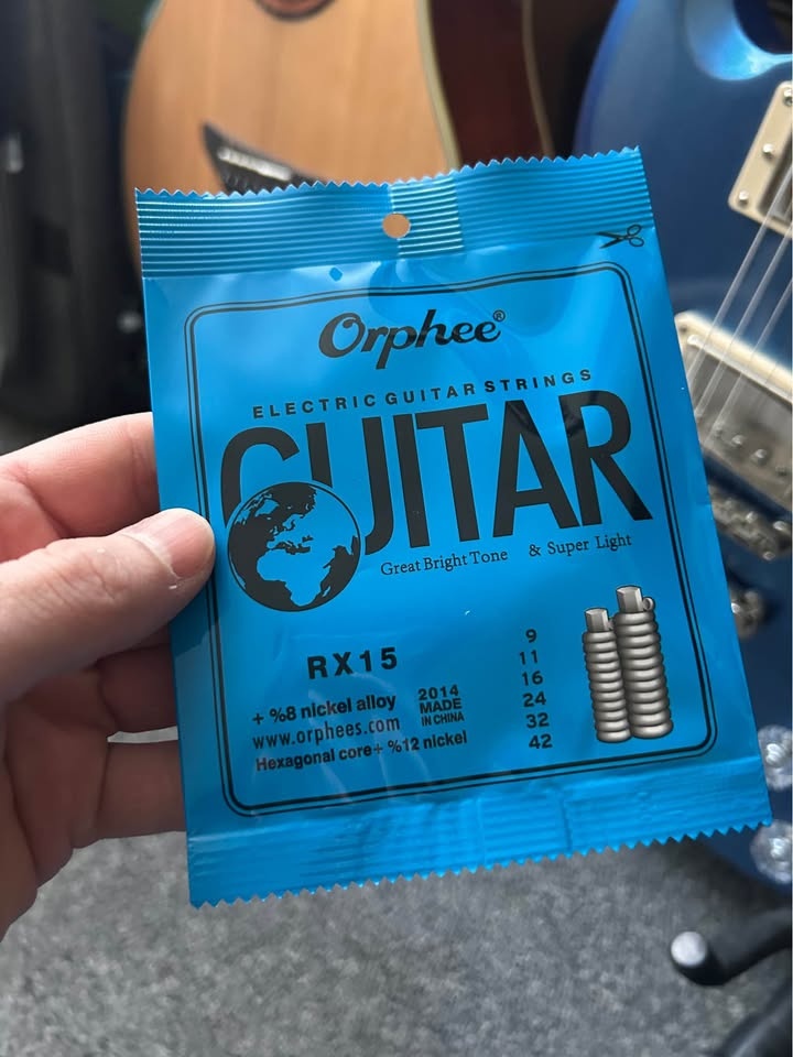 Guitar Strings - photo 2