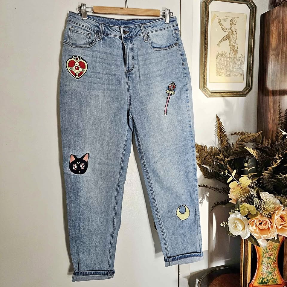 Size 9 Sailor Moon Embroidered Light Blue Mom Jeans