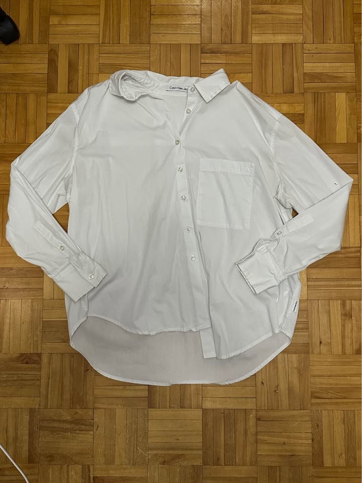 Calvin Klein White Button up - photo 2
