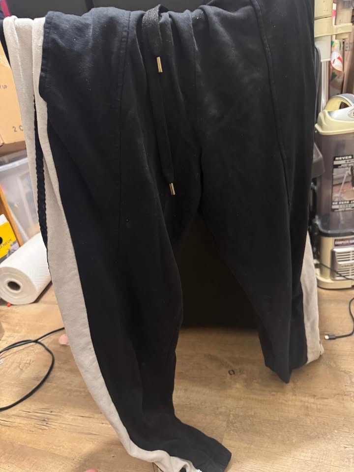 Forever 21 Sweatpants - photo 2