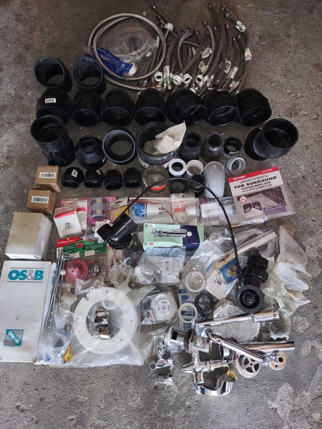 Plumbing fittings and lines assortment - photo 5