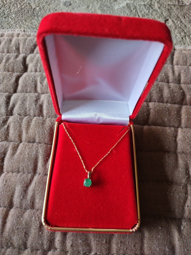 Custom 10k Yellow Gold Ladies Pendant and Chain