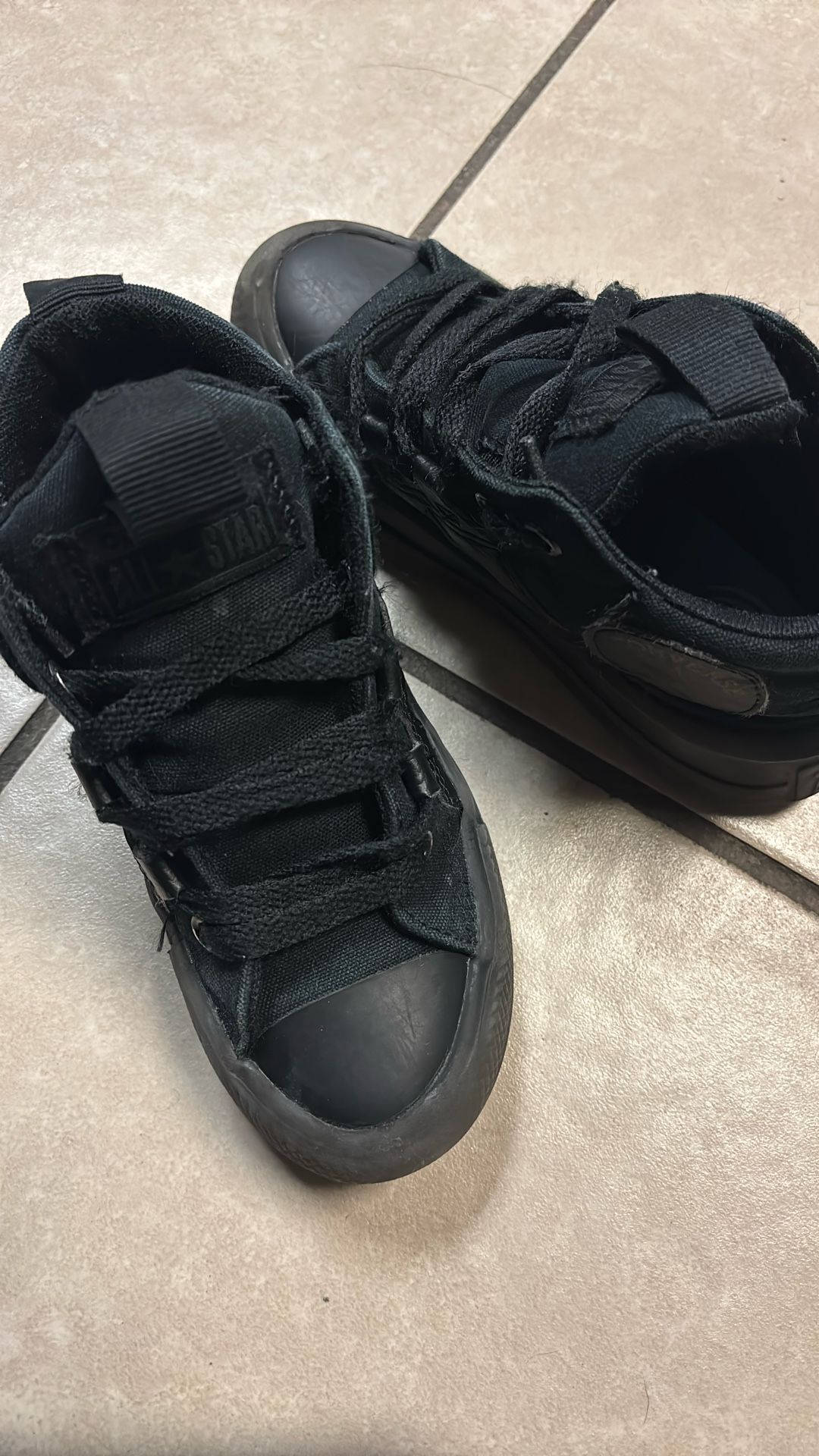 Kids Shoes Size 10-11 - photo 4