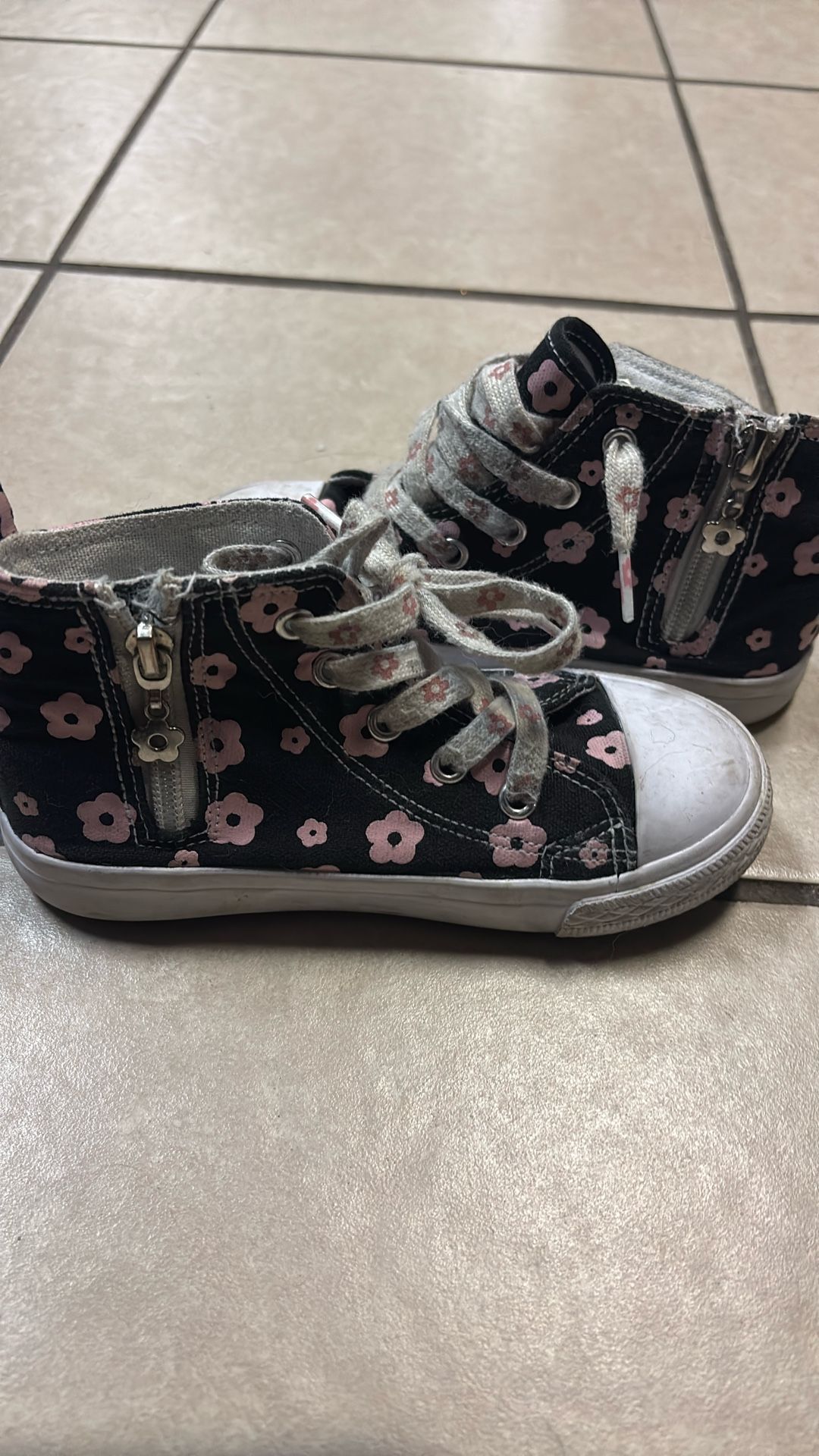Kids Shoes Size 10-11 - photo 5