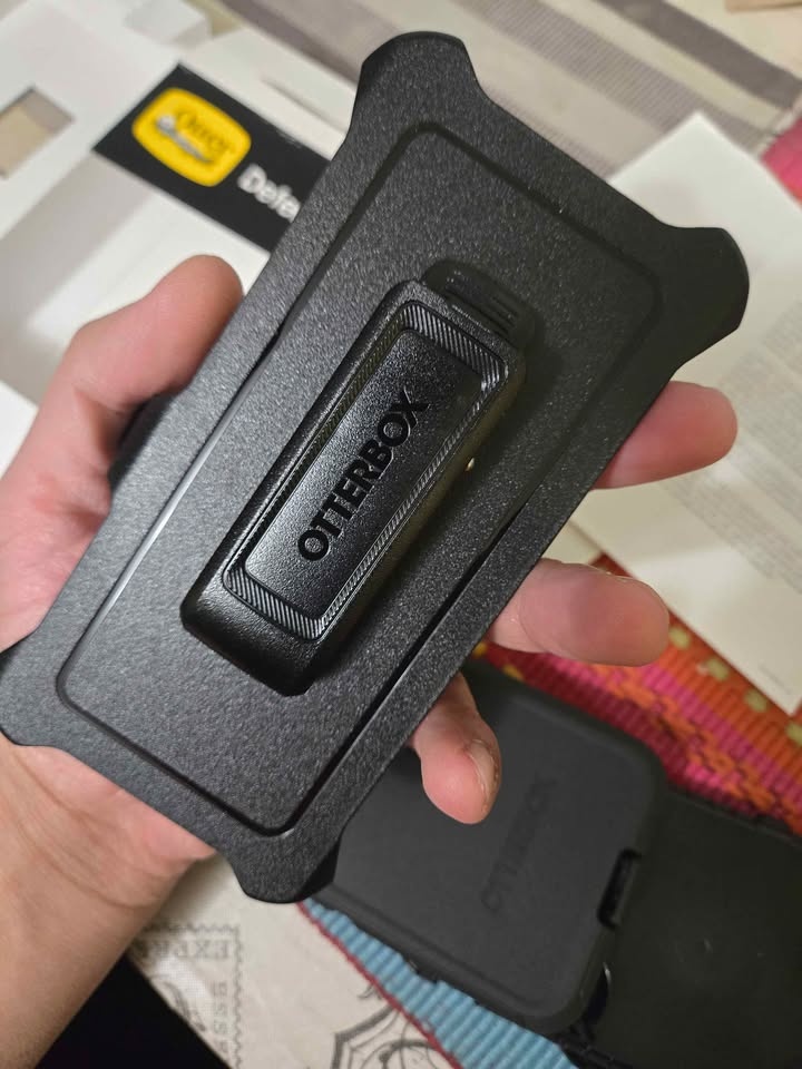 Galaxy S24 OtterBox case - photo 5