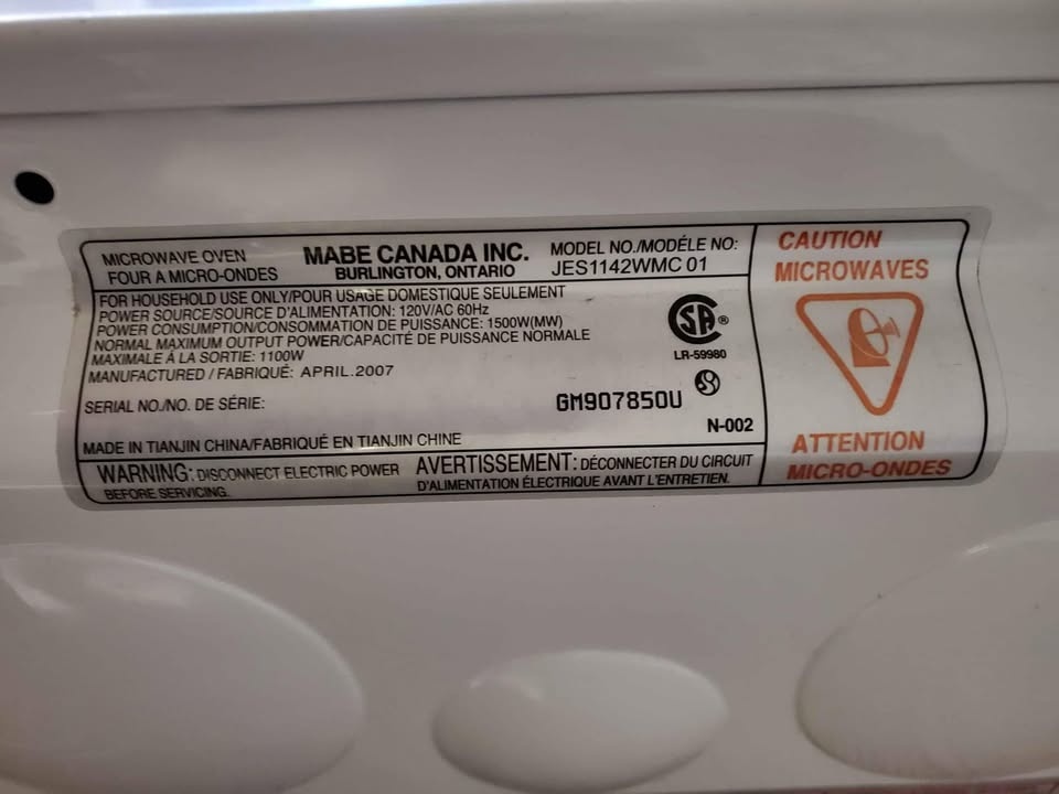 GE Turntable Microwave Oven - photo 2