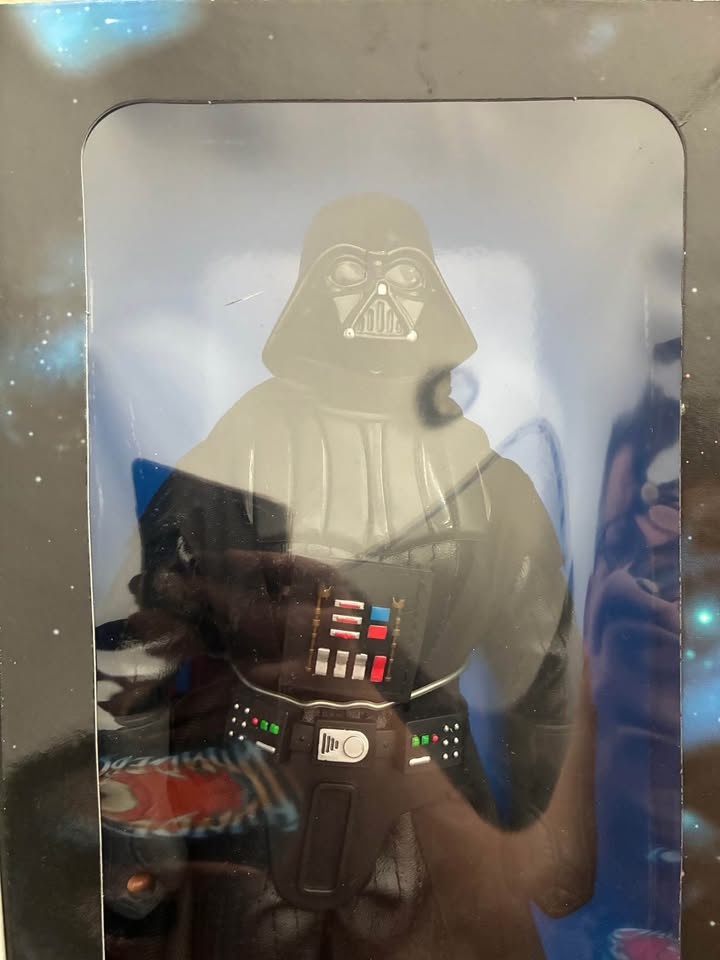 1996 Kenner Star Wars 12-Inch Darth Vader Collector Figure - photo 4