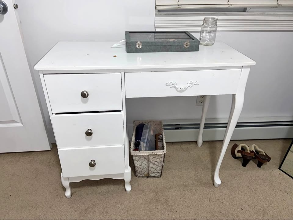 White vintage vanity