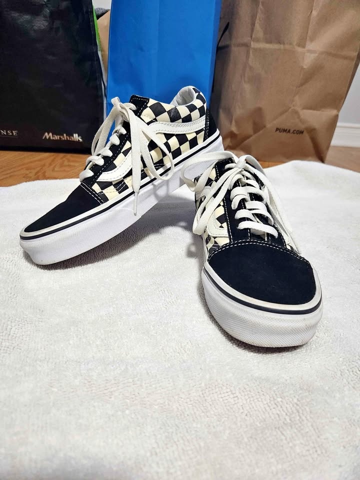 Vans Old Skool Platform Checkerboard – Women’s 5.5