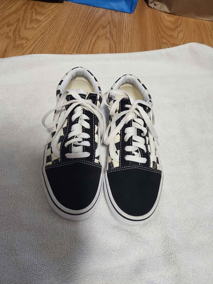 Vans Old Skool Platform Checkerboard – Women’s 5.5 - photo 3