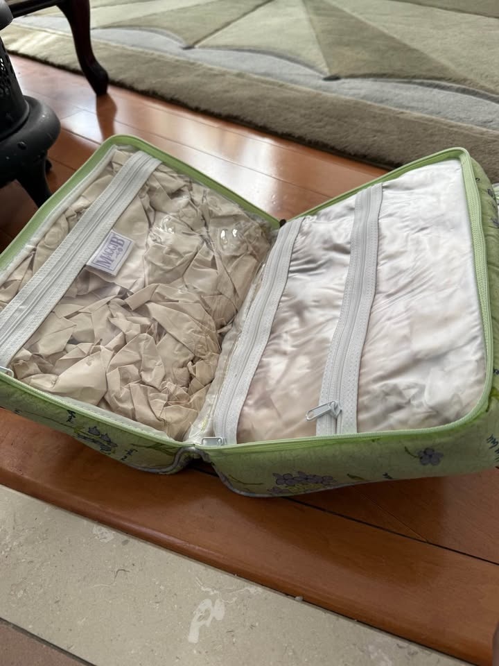 Maggie B Floral Travel Bag & Roll-Up Organizer Set - photo 3