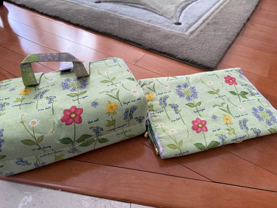 Maggie B Floral Travel Bag & Roll-Up Organizer Set - photo 5