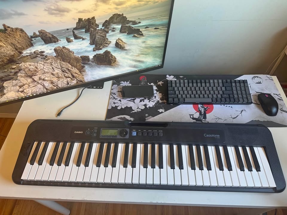 Casio Keyboard Piano - Casitone CT-S300 - Perfect Condition