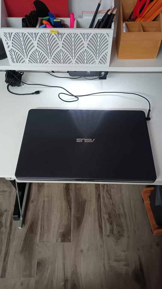 Asus 17" Laptop - photo 2
