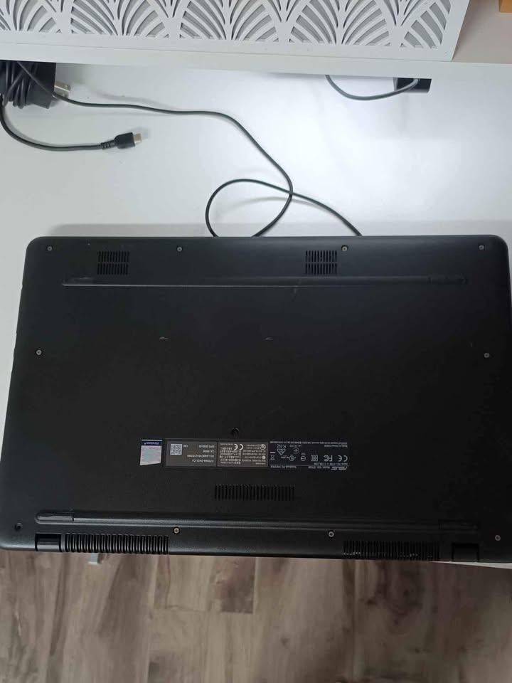 Asus 17" Laptop - photo 3