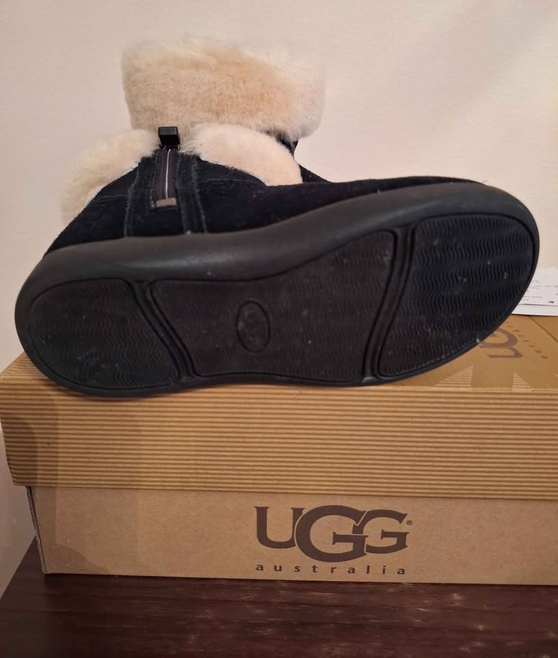 Toddler UGG Jorie II Boots - Black Suede Shearling - Size 10 - photo 4