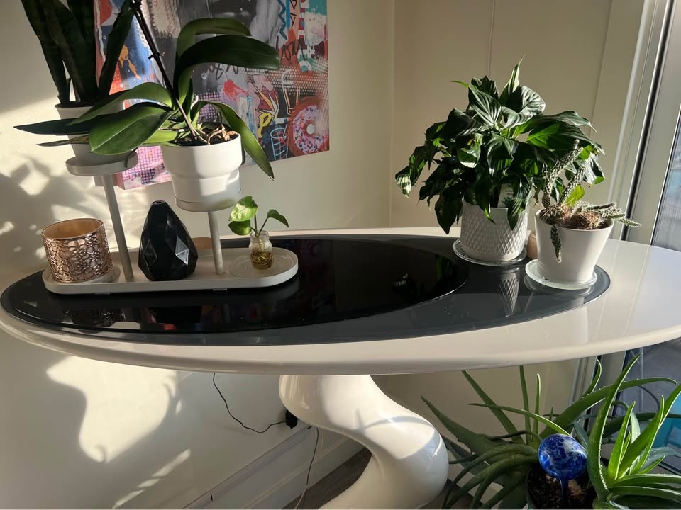 Modern Occasional Table - photo 2