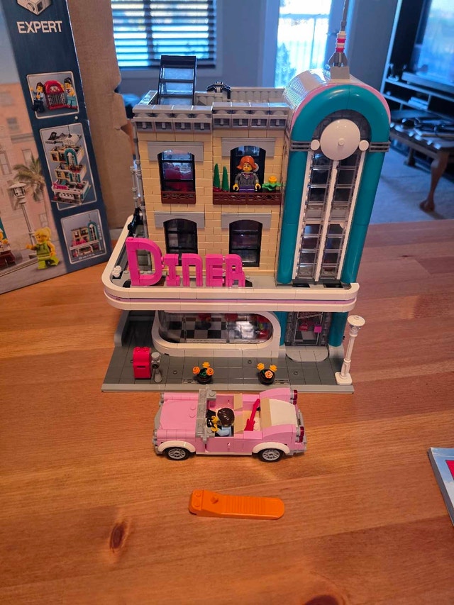 Lego Diner 10260 - photo 2