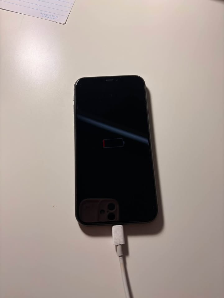 iPhone 11, Black, Excellent Condition, 64GB - photo 3