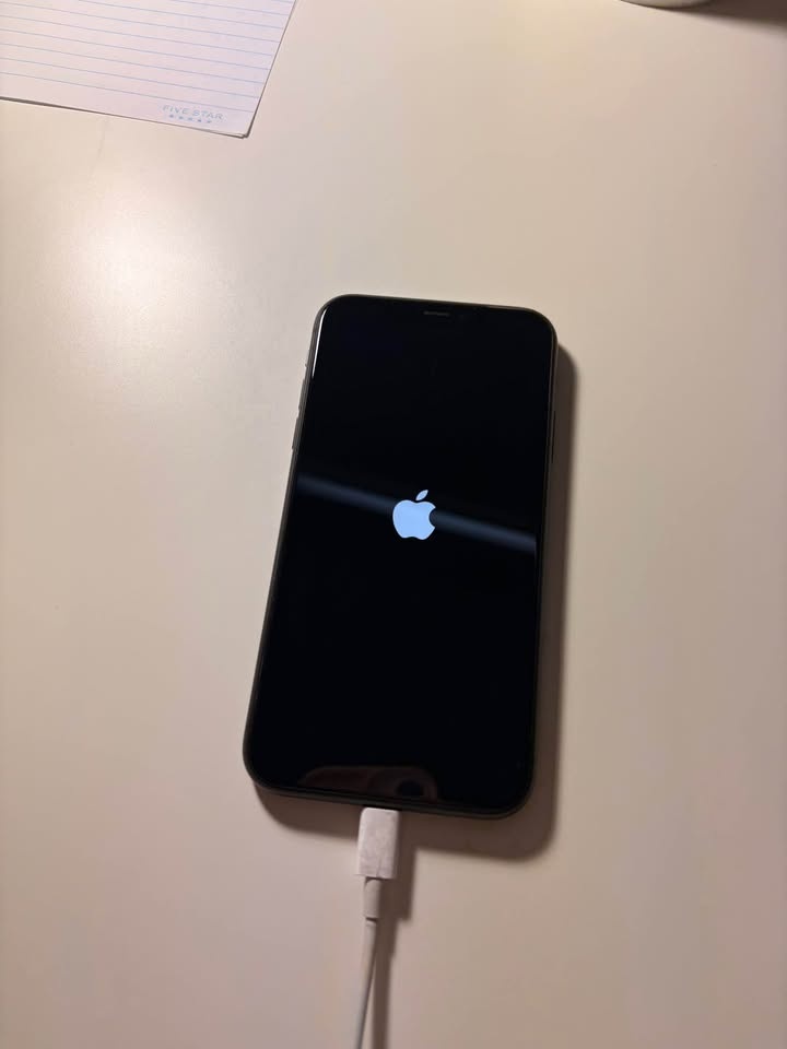 iPhone 11, Black, Excellent Condition, 64GB - photo 4