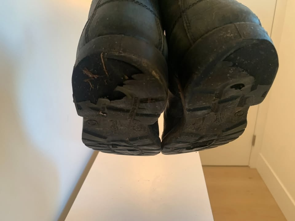 Size 9 Men's Blundstone Boots - photo 5