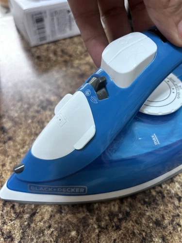Black + Decker Iron