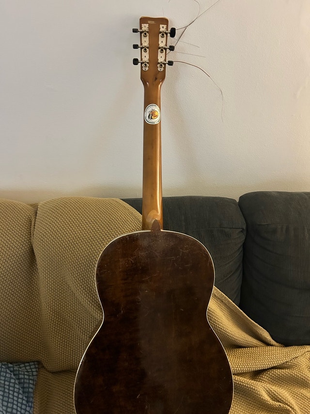 Vintage Suzuki F-40 Guitar - photo 4